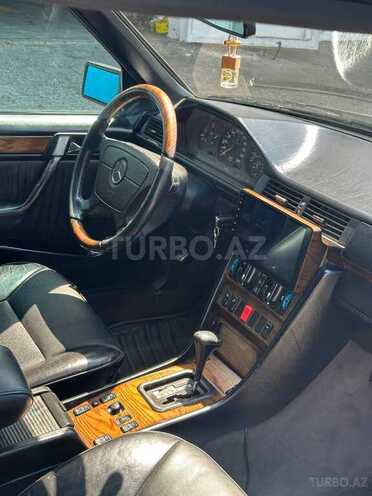 Mercedes 220 E 1995, 570,000 km - 2.2 l - Bakı