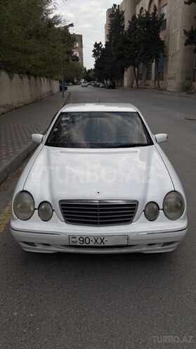 Mercedes E 220 2000, 400,000 km - 2.2 l - Bakı