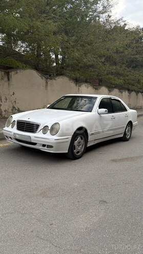 Mercedes E 220 2000, 400,000 km - 2.2 l - Bakı
