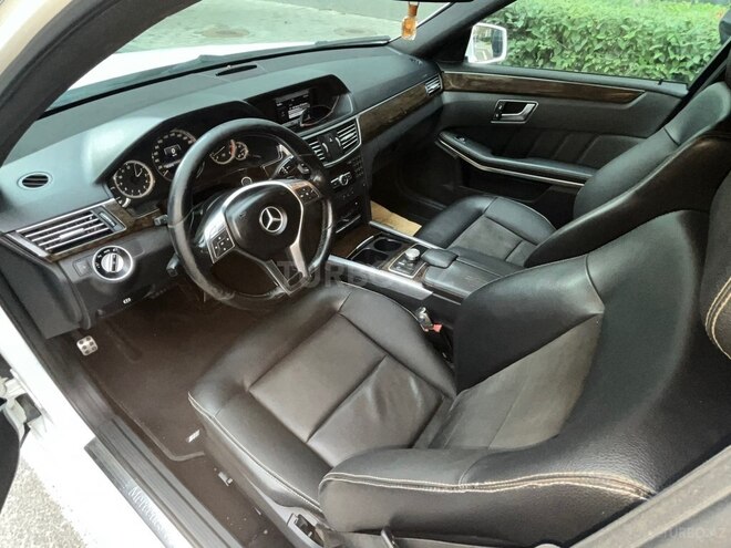 Mercedes E 200 2012, 220,535 km - 1.8 l - Bakı