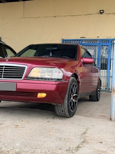 Mercedes C 220 1993, 345,648 km - 2.2 l - İmişli