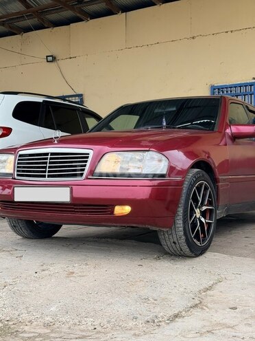 Mercedes C 220 1993, 345,648 km - 2.2 l - İmişli