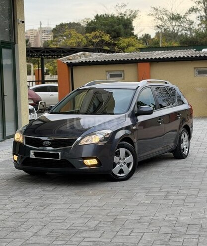 Kia  2009, 279,000 km - 1.6 l - Bakı
