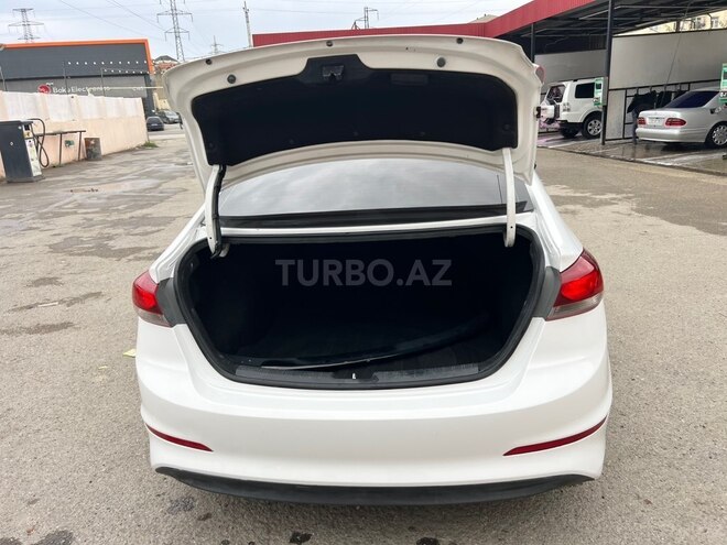 Hyundai Avante 2016, 220,262 km - 1.6 l - Bakı