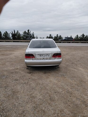Mercedes E 240 1999, 401,322 km - 2.4 l - Hacıqabul