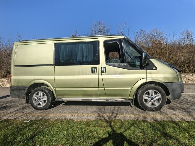 Ford Transit 2009, 240,000 km - 2.2 l - Quba