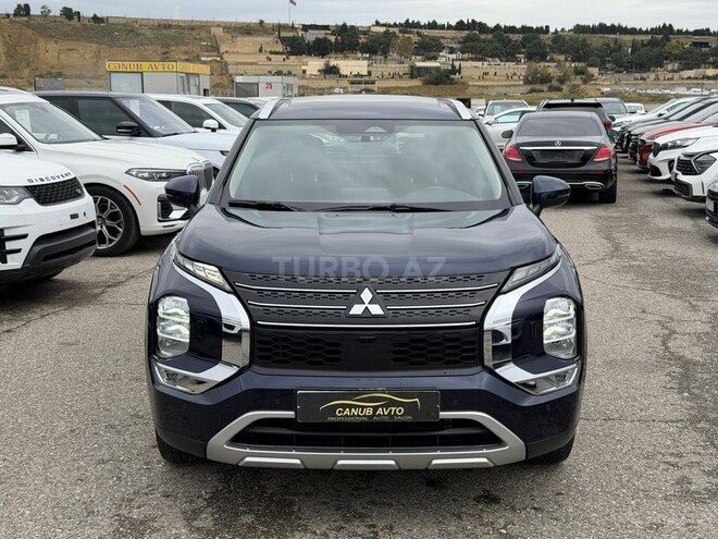 Mitsubishi Outlander 2023, 41,000 km - 2.5 l - Bakı