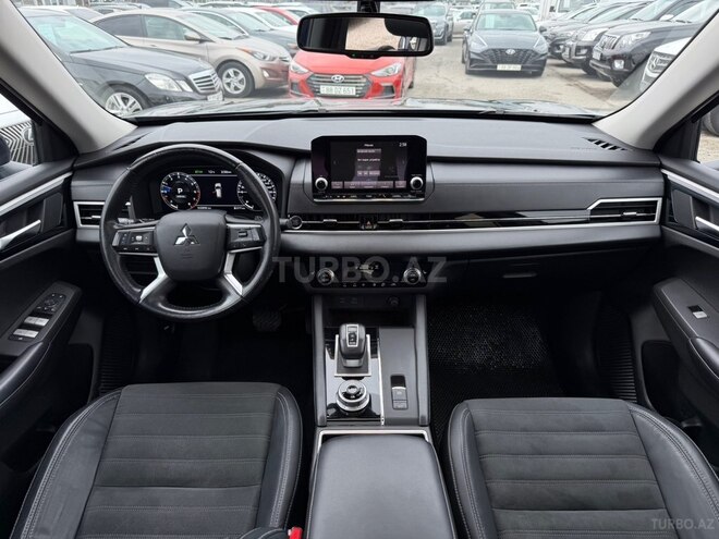 Mitsubishi Outlander 2023, 41,000 km - 2.5 l - Bakı