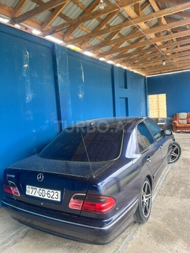 Mercedes E 240 2000, 278,000 km - 2.4 l - Sumqayıt