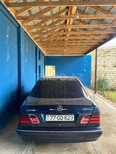 Mercedes E 240 2000, 278,000 km - 2.4 l - Sumqayıt