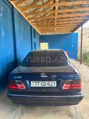 Mercedes E 240 2000, 278,000 km - 2.4 l - Sumqayıt