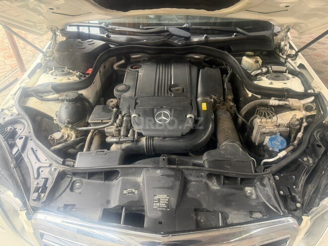 Mercedes E 200 2012, 204,362 km - 1.8 l - Qazax