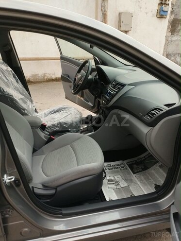 Hyundai Accent 2017, 172,200 km - 1.6 l - Bakı