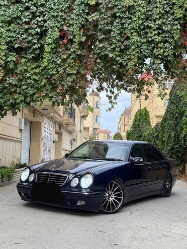 Mercedes E 270 2001, 400,000 km - 2.7 l - Bakı