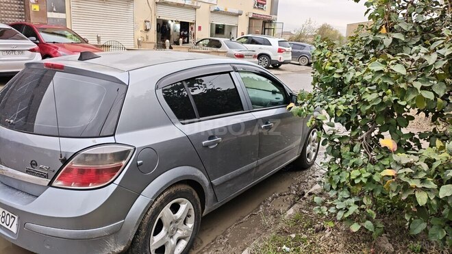 Opel Astra 2007, 350,000 km - 1.4 l - Sumqayıt