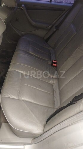 Mercedes C 200 1999, 220,356 km - 2.0 л - Sabirabad