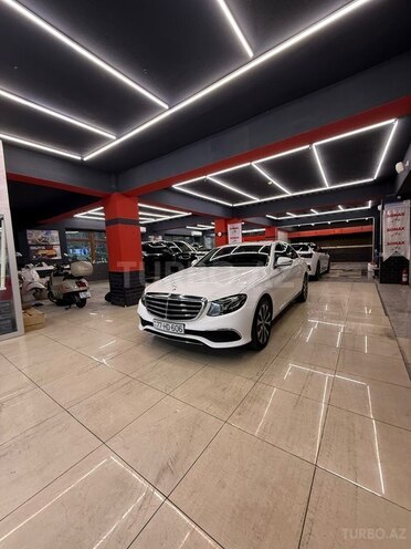 Mercedes E 220 d 2019, 120,000 km - 2.0 l - Bakı