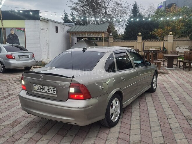 Opel Vectra 1999, 249,000 km - 1.8 l - Sumqayıt