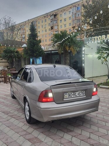 Opel Vectra 1999, 249,000 km - 1.8 l - Sumqayıt