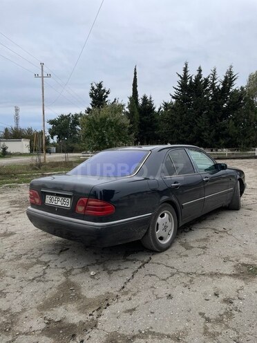 Mercedes E 320 1996, 325,255 km - 3.2 l - Xaçmaz