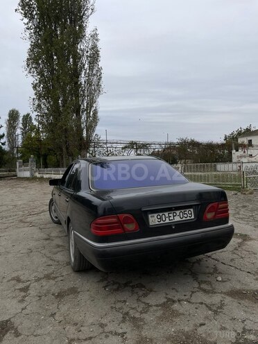 Mercedes E 320 1996, 325,255 km - 3.2 l - Xaçmaz