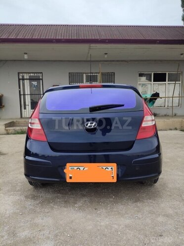 Hyundai i30 2008, 340,000 km - 1.6 l - Salyan