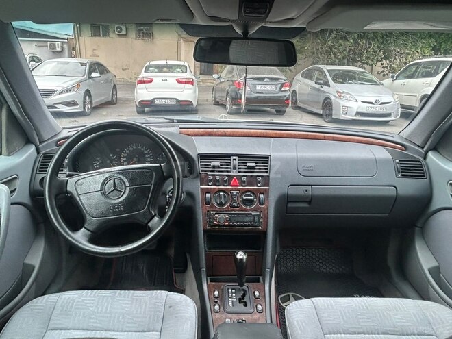 Mercedes C 240 1997, 411,121 km - 2.4 l - Bakı