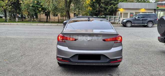 Hyundai Elantra 2019, 105,412 km - 2.0 l - Bakı