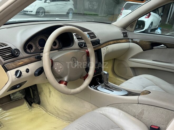 Mercedes E 240 2003, 300,000 km - 2.6 l - Bakı