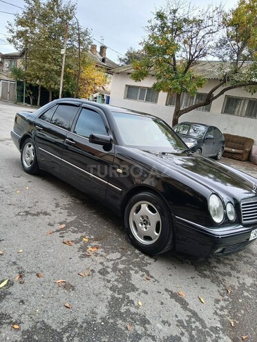Mercedes E 240 1998, 340,567 km - 2.4 l - Bakı