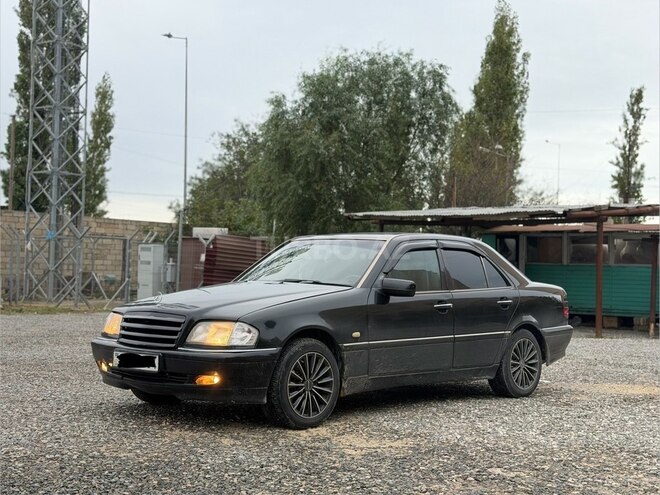 Mercedes C 220 1997, 220,000 km - 2.2 l - Bakı