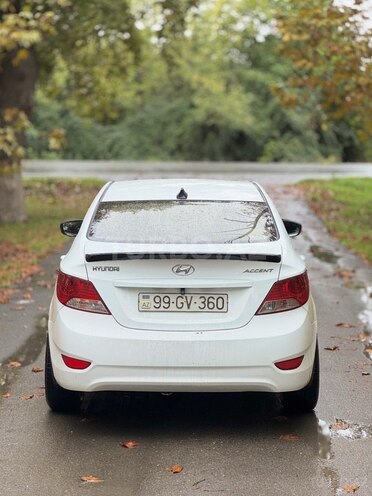 Hyundai Accent 2013, 234,650 km - 1.6 л - Göyçay