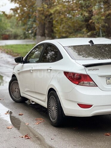 Hyundai Accent 2013, 234,650 km - 1.6 л - Göyçay