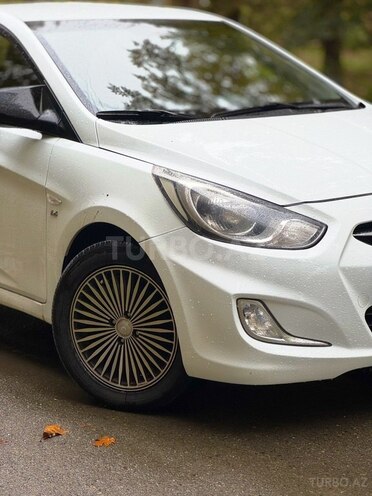 Hyundai Accent 2013, 234,650 km - 1.6 л - Göyçay