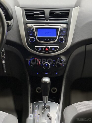Hyundai Accent 2013, 234,650 km - 1.6 л - Göyçay