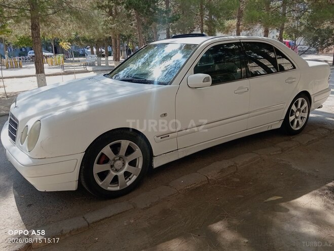 Mercedes E 250 1995, 250,000 km - 2.5 l - Sumqayıt