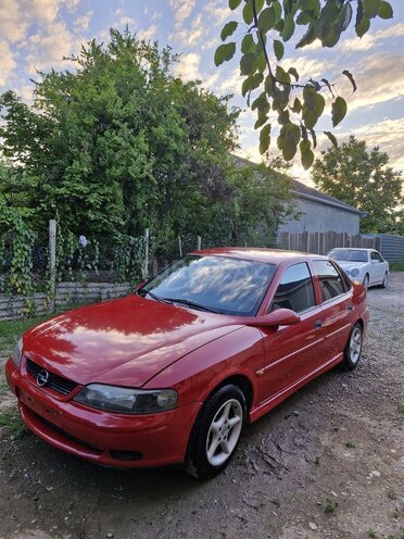 Opel Vectra 1999, 366,600 km - 1.6 l - Tovuz