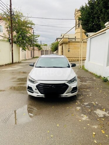 Hyundai Elantra 2017, 241,402 km - 1.6 l - Bakı