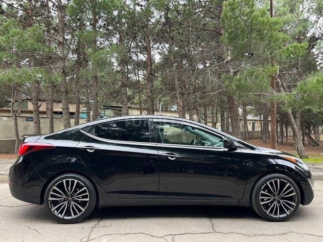 Hyundai Elantra 2015, 218,000 km - 1.8 l - Bakı