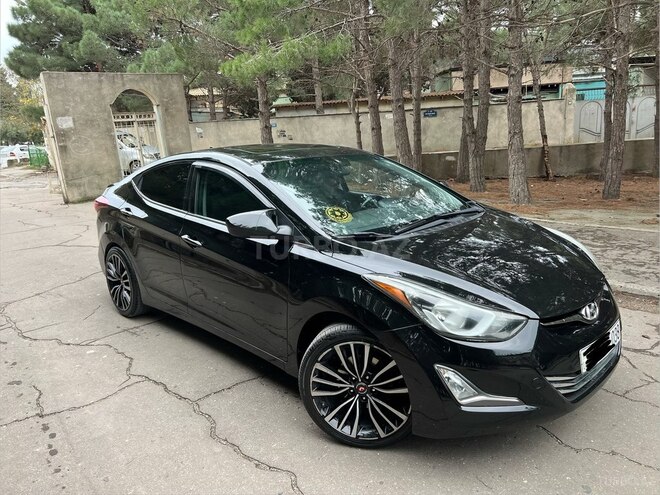 Hyundai Elantra 2015, 218,000 km - 1.8 l - Bakı