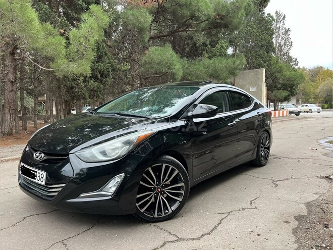 Hyundai Elantra 2015, 218,000 km - 1.8 l - Bakı