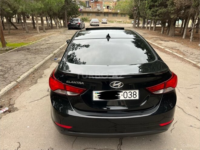Hyundai Elantra 2015, 218,000 km - 1.8 l - Bakı