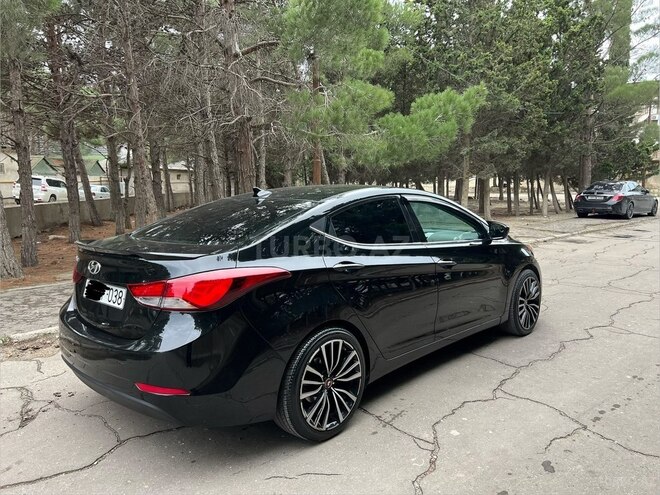 Hyundai Elantra 2015, 218,000 km - 1.8 l - Bakı