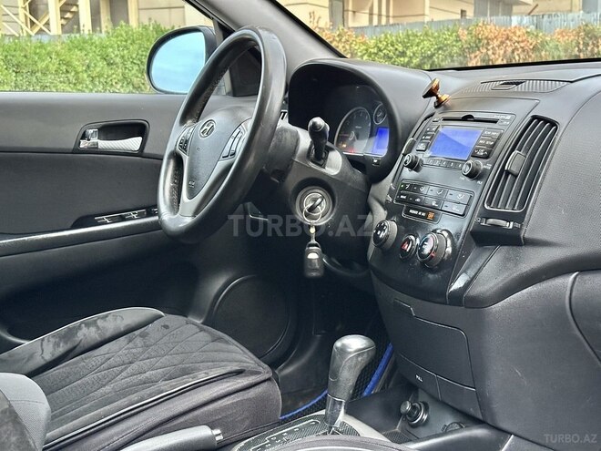 Hyundai i30 2010, 236,580 km - 2.0 л - Bakı