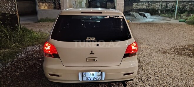 Mitsubishi Airtrek 2002, 295,000 km - 2.4 л - Biləsuvar