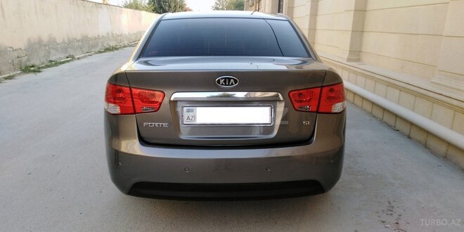 Kia Forte 2010, 280,100 km - 1.6 l - Bakı
