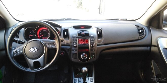 Kia Forte 2010, 280,100 km - 1.6 l - Bakı