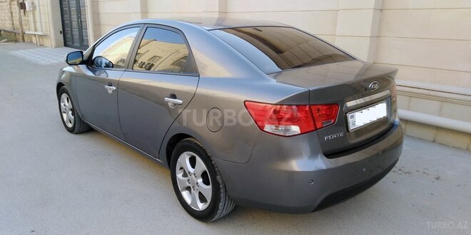 Kia Forte 2010, 280,100 km - 1.6 l - Bakı