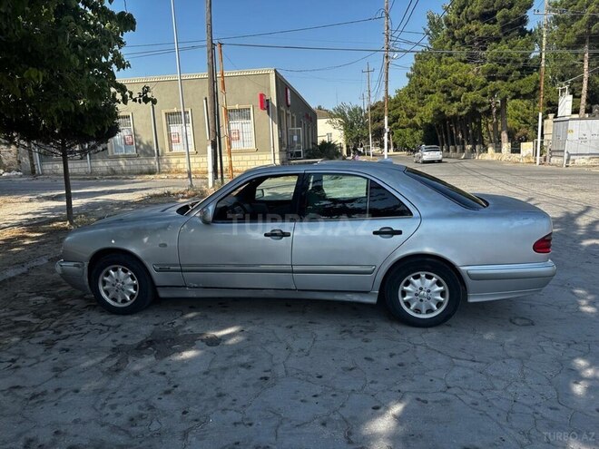 Mercedes E 200 1996, 450,000 km - 2.2 л - Bakı