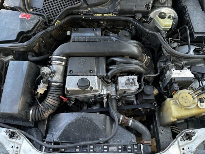 Mercedes E 200 1996, 450,000 km - 2.2 л - Bakı